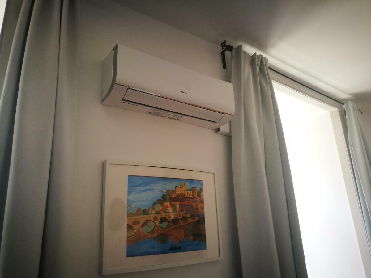 Downtown Cozy Apartment Lisbona Esterno foto